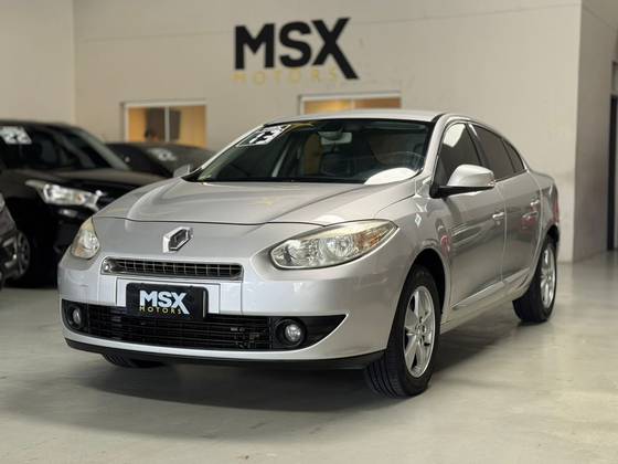 RENAULT FLUENCE 2.0 DYNAMIQUE 16V FLEX 4P AUTOMÁTICO